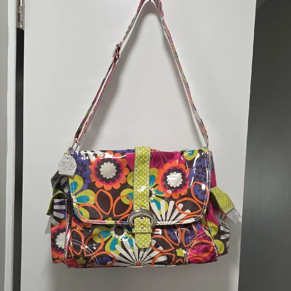 Beautiful KALENCON DIAPER BAG WITH 3 PC SET INCLUDED